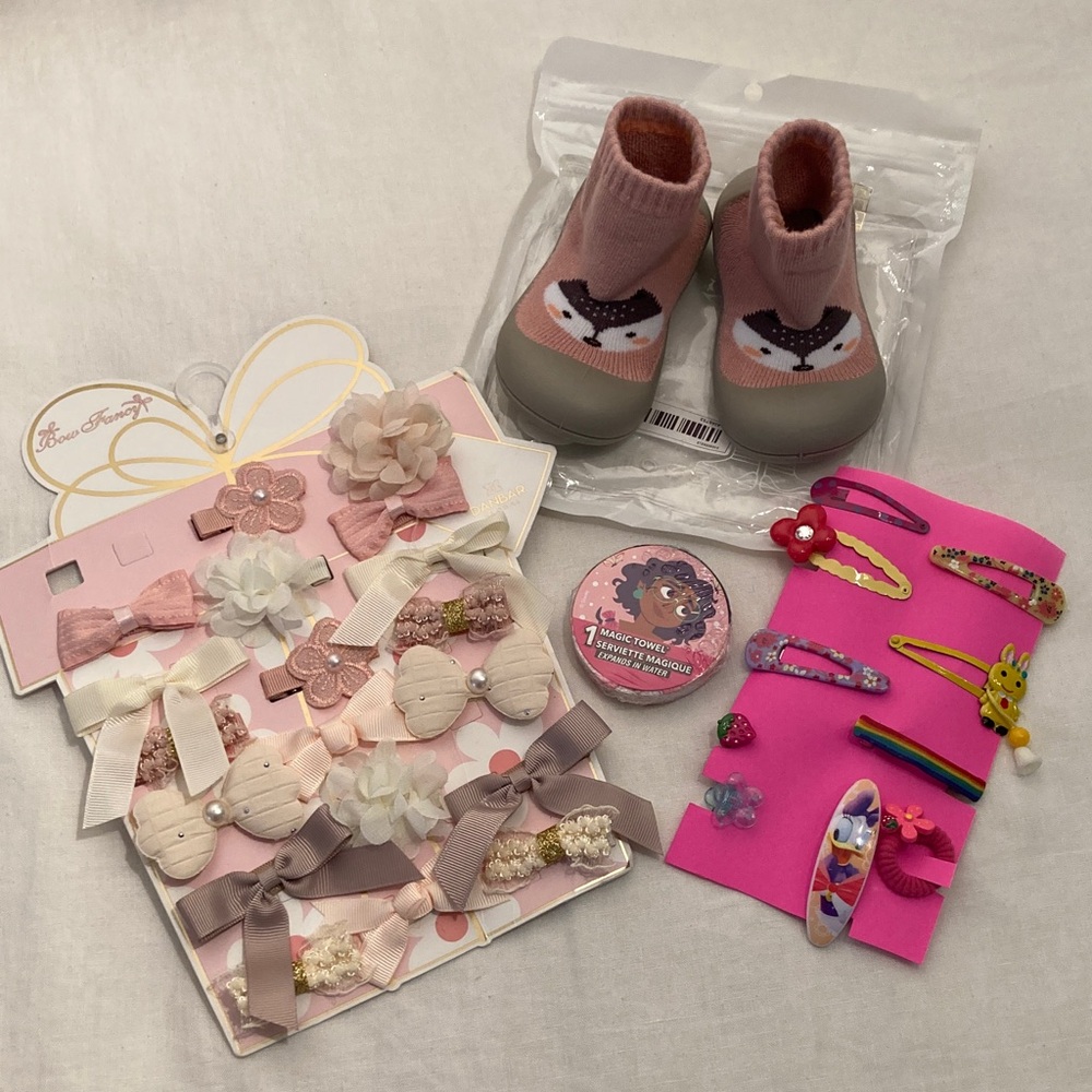Bundle of barrettes accessories little booties gift Disney Magic Towel girl